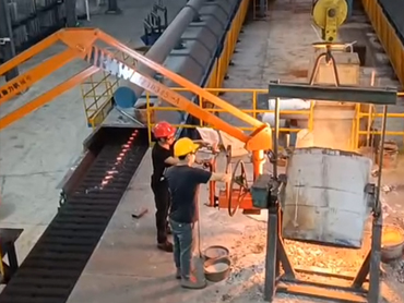 การใช้แขนกลอุตสาหกรรม